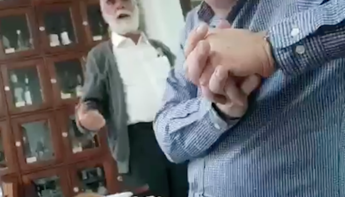 Increpan al ‘Jefe Diego’ en un restaurante mexicano Increpan al ‘Jefe Diego’ en un restaurante mexicano