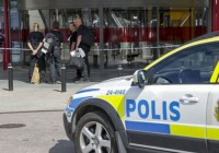Mueren dos personas de tres que fueron apuñaladas en Ikea de Estocolmo