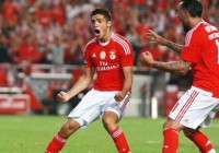 Raúl Jiménez da empate al Benfica con dos goles